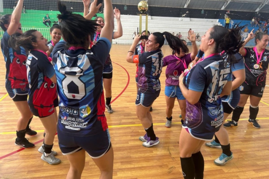 Torneio de futsal reúne equipes no Dia Internacional da Mulher em Votorantim