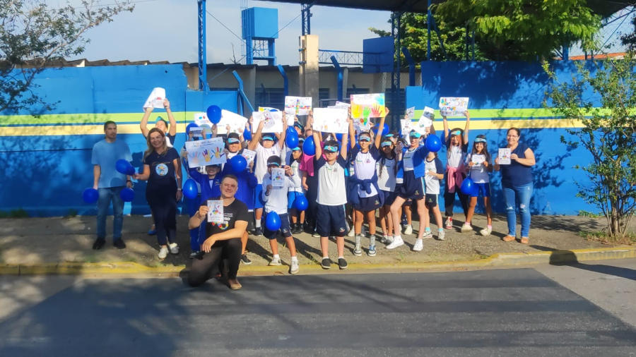 Escola de Votorantim realiza Caminhada da Inclusão em conscientização ao autismo