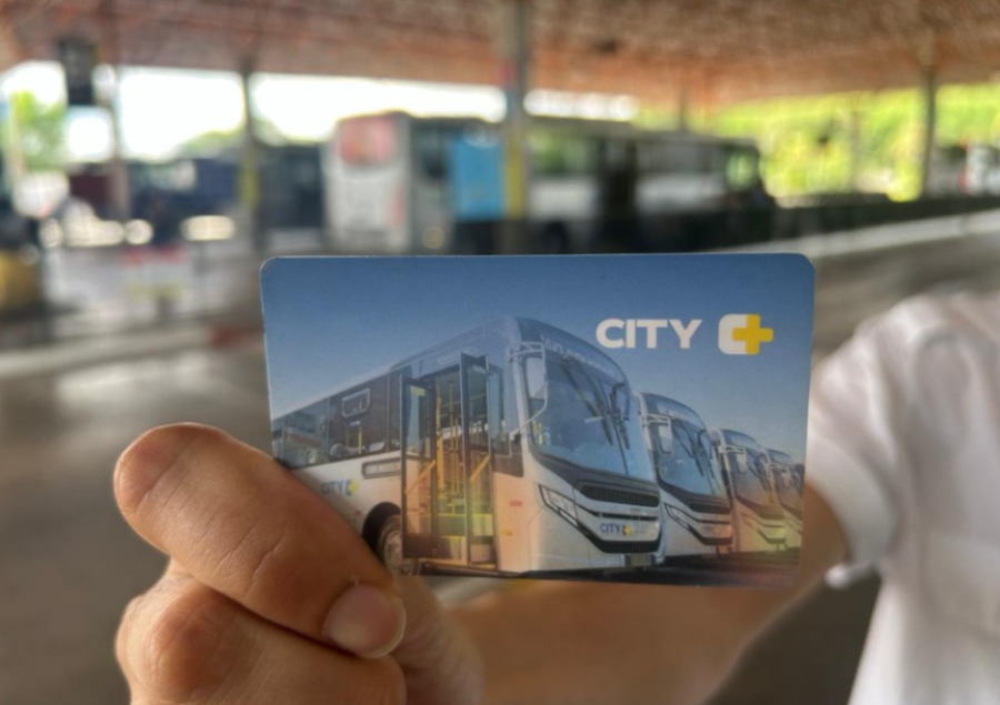 Mais seis linhas de ônibus passam a adotar pagamento apenas com cartão municipal