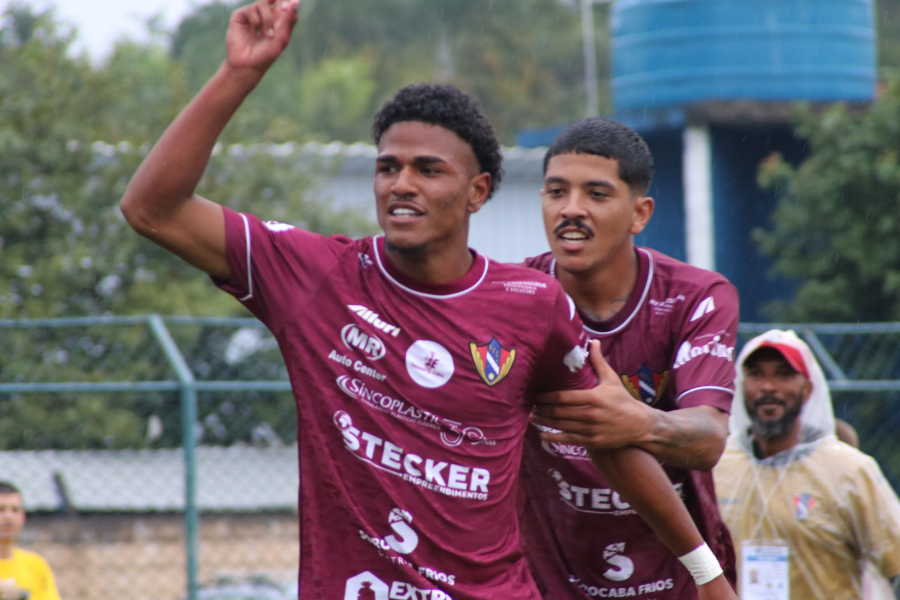 Tigre vence em casa 